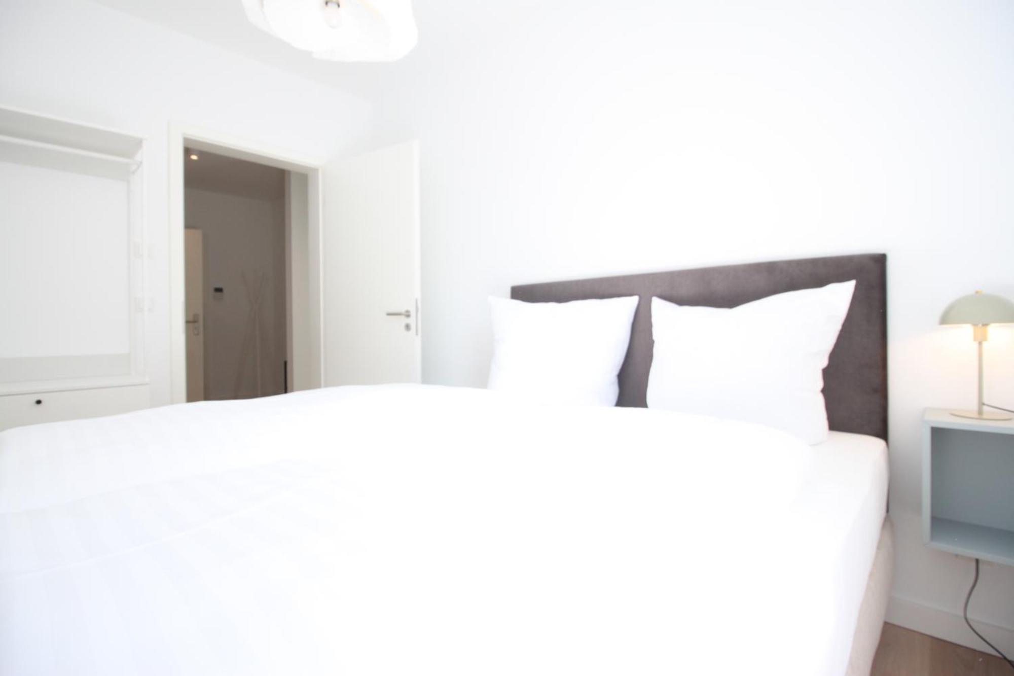 Ferienwohnung Strom Acht - Modern Frisch Inkl Stellplatz, Balkon - 200M Zum Alten Strom Rostock Eksteriør bilde